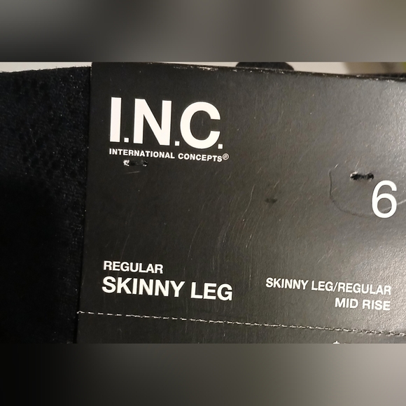 I.n.c. International Concepts Snake-Print Skinny Pants, Created for size 6 - Picture 2 of 7